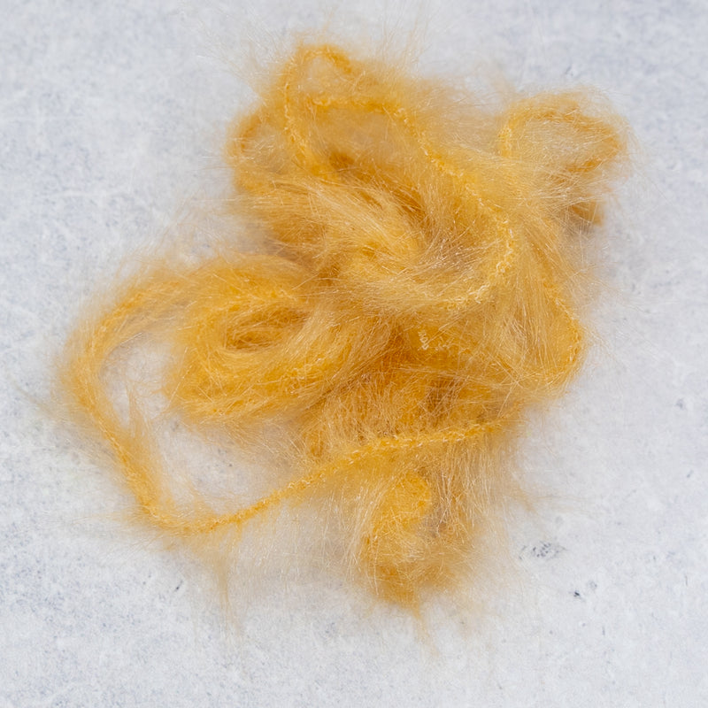 Hareline Wire Free Synthetic Fox Brush